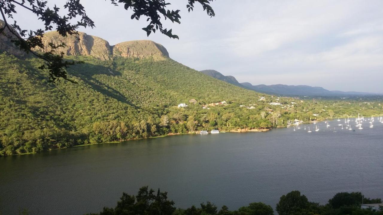 Bed and Breakfast Letamong Hartbeespoort Esterno foto