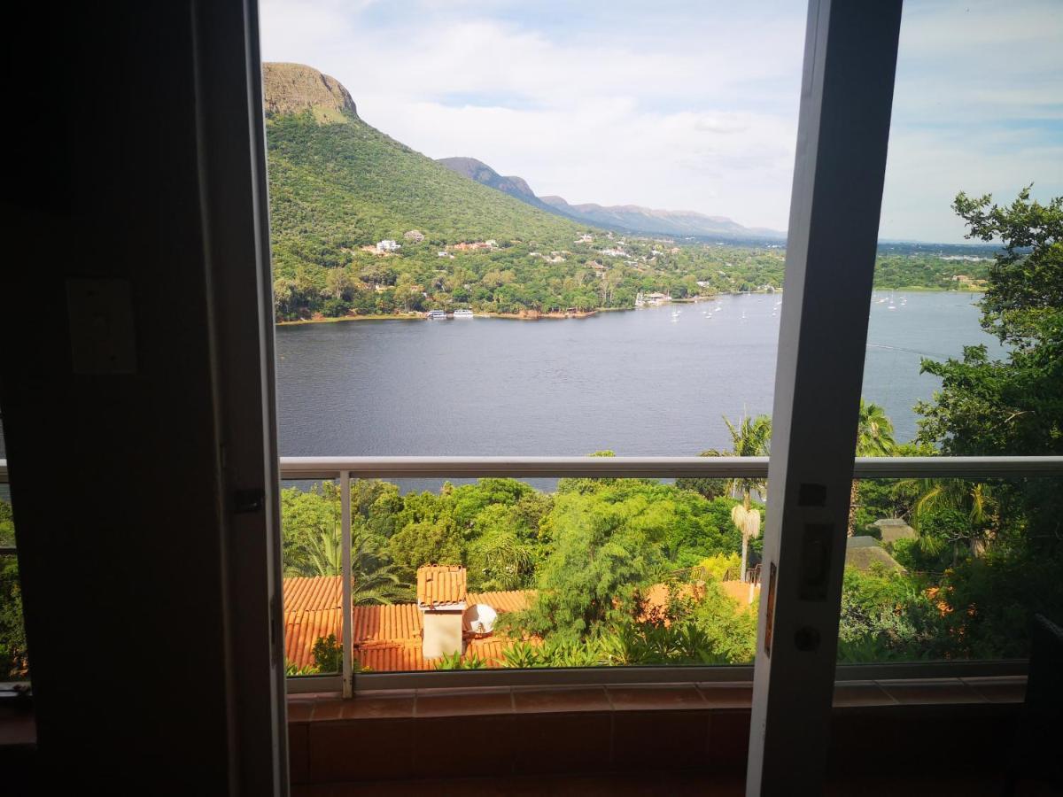 Bed and Breakfast Letamong Hartbeespoort Esterno foto