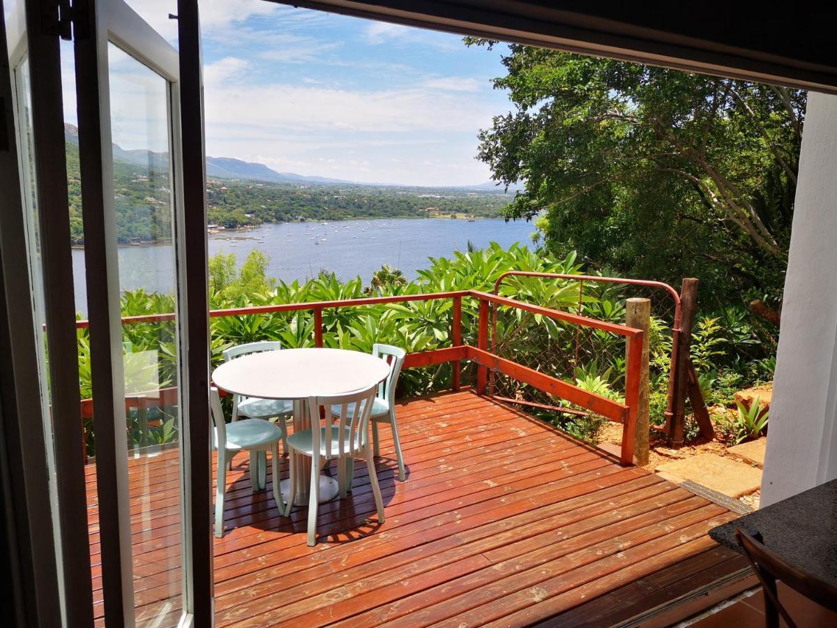 Bed and Breakfast Letamong Hartbeespoort Esterno foto