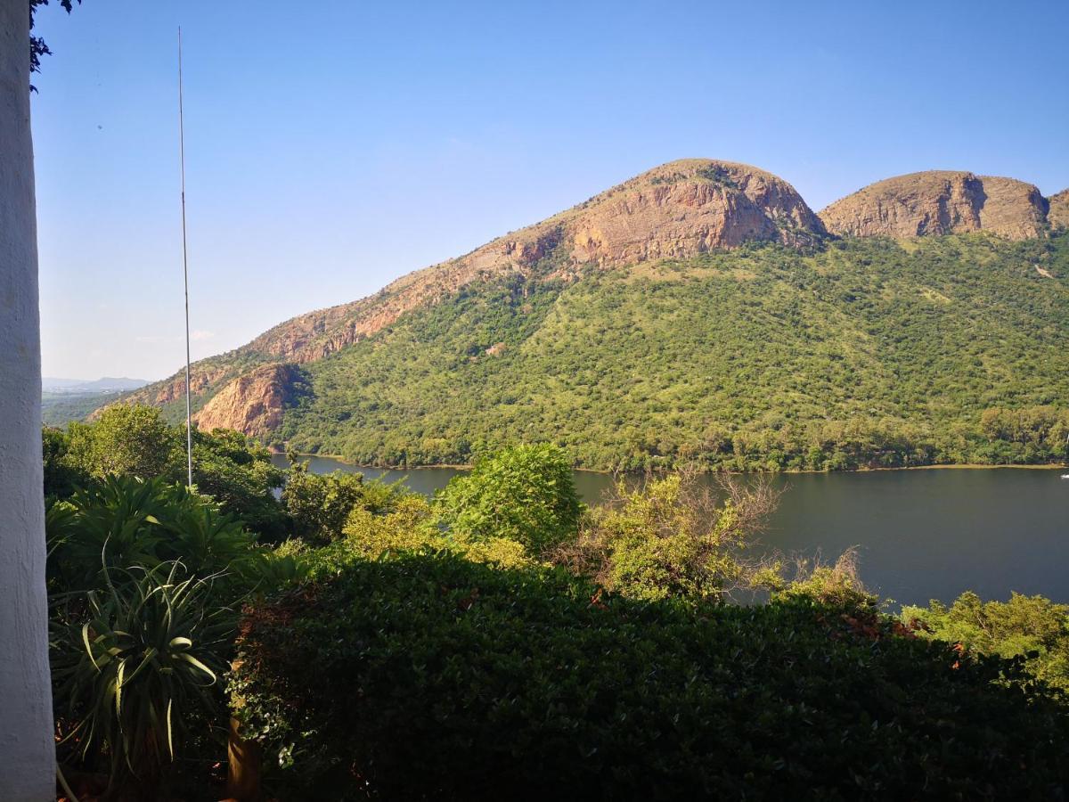 Bed and Breakfast Letamong Hartbeespoort Esterno foto