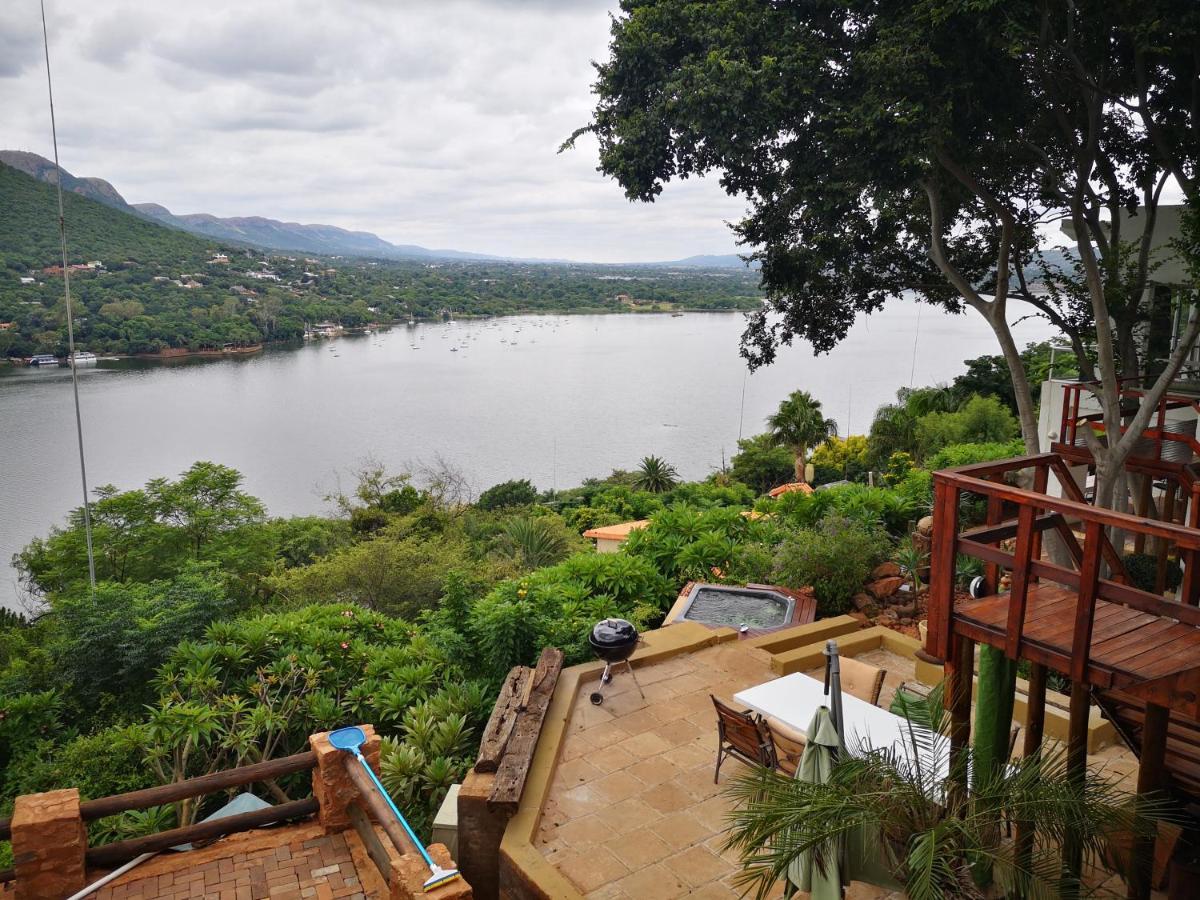 Bed and Breakfast Letamong Hartbeespoort Esterno foto