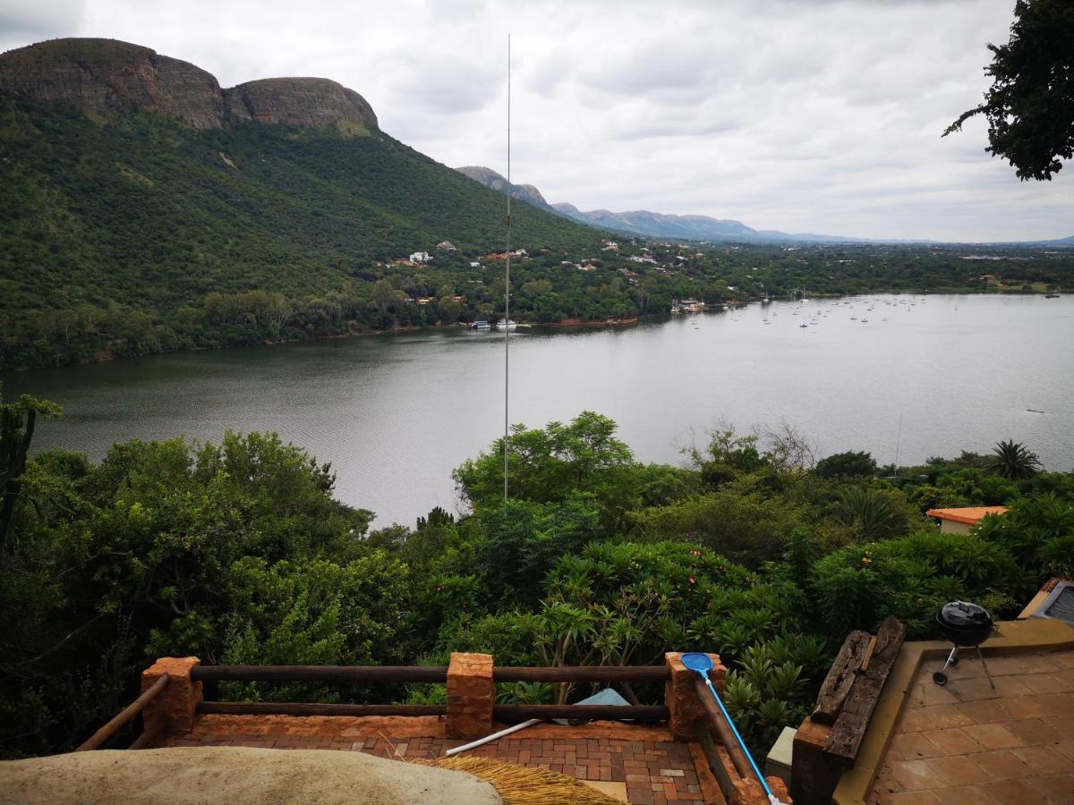 Bed and Breakfast Letamong Hartbeespoort Esterno foto