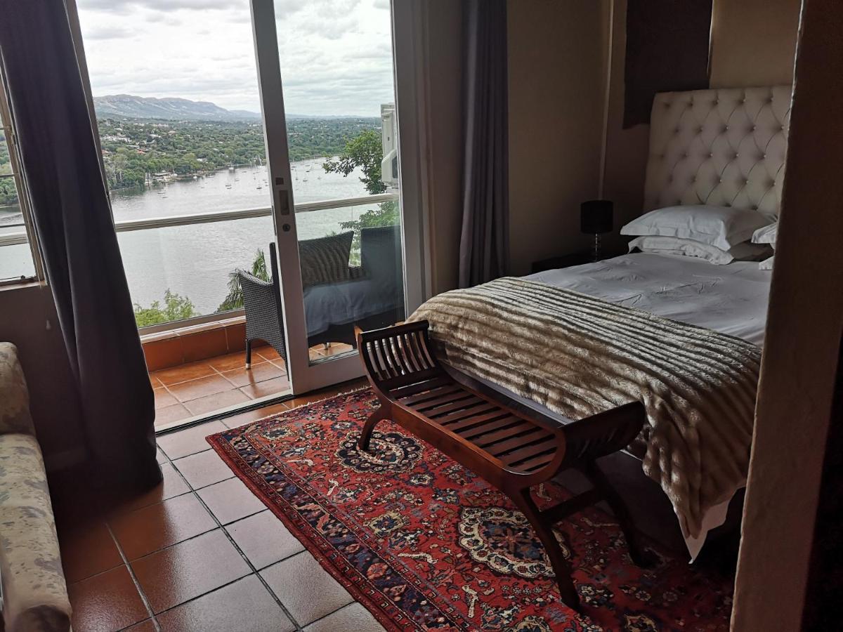 Bed and Breakfast Letamong Hartbeespoort Esterno foto