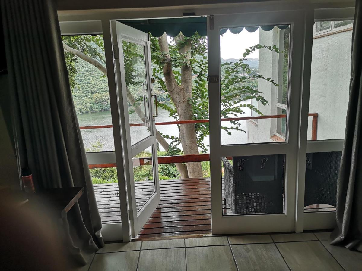Bed and Breakfast Letamong Hartbeespoort Esterno foto