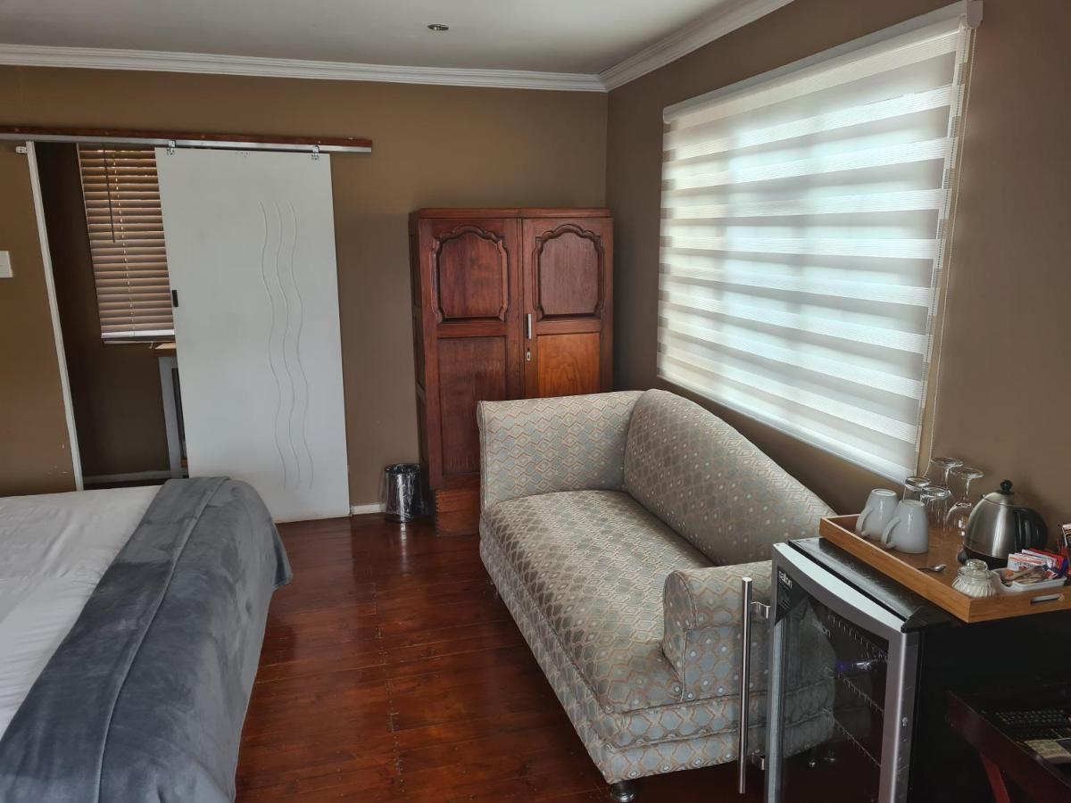 Bed and Breakfast Letamong Hartbeespoort Esterno foto
