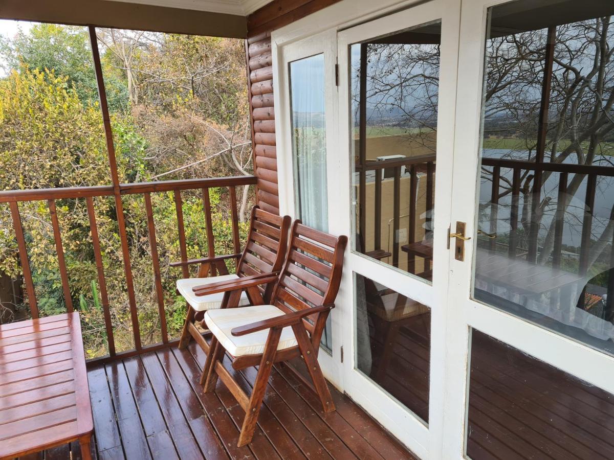 Bed and Breakfast Letamong Hartbeespoort Esterno foto
